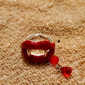 Vampire teeth ring